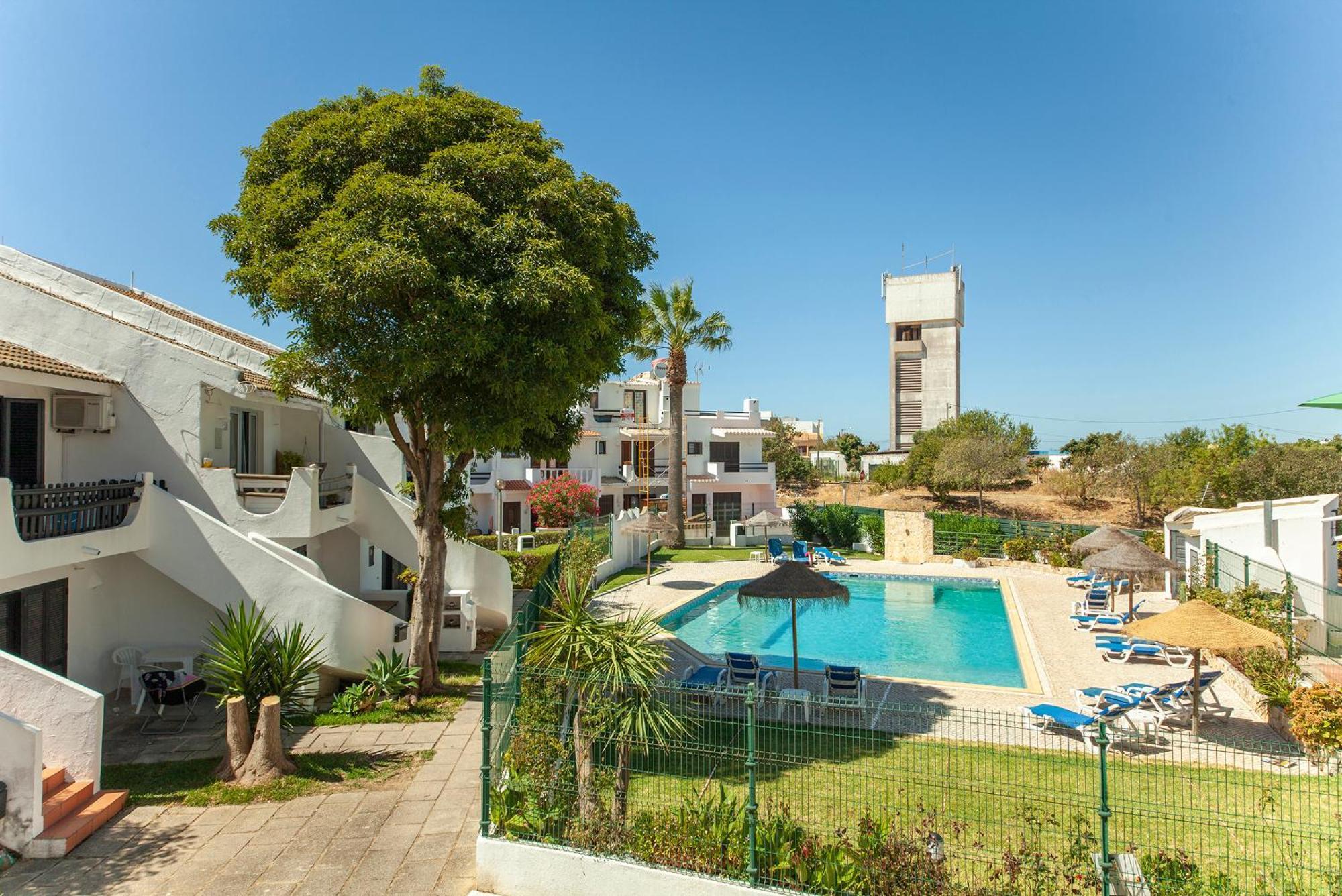 B12 - Pool And Sun Apartment لاغوس المظهر الخارجي الصورة