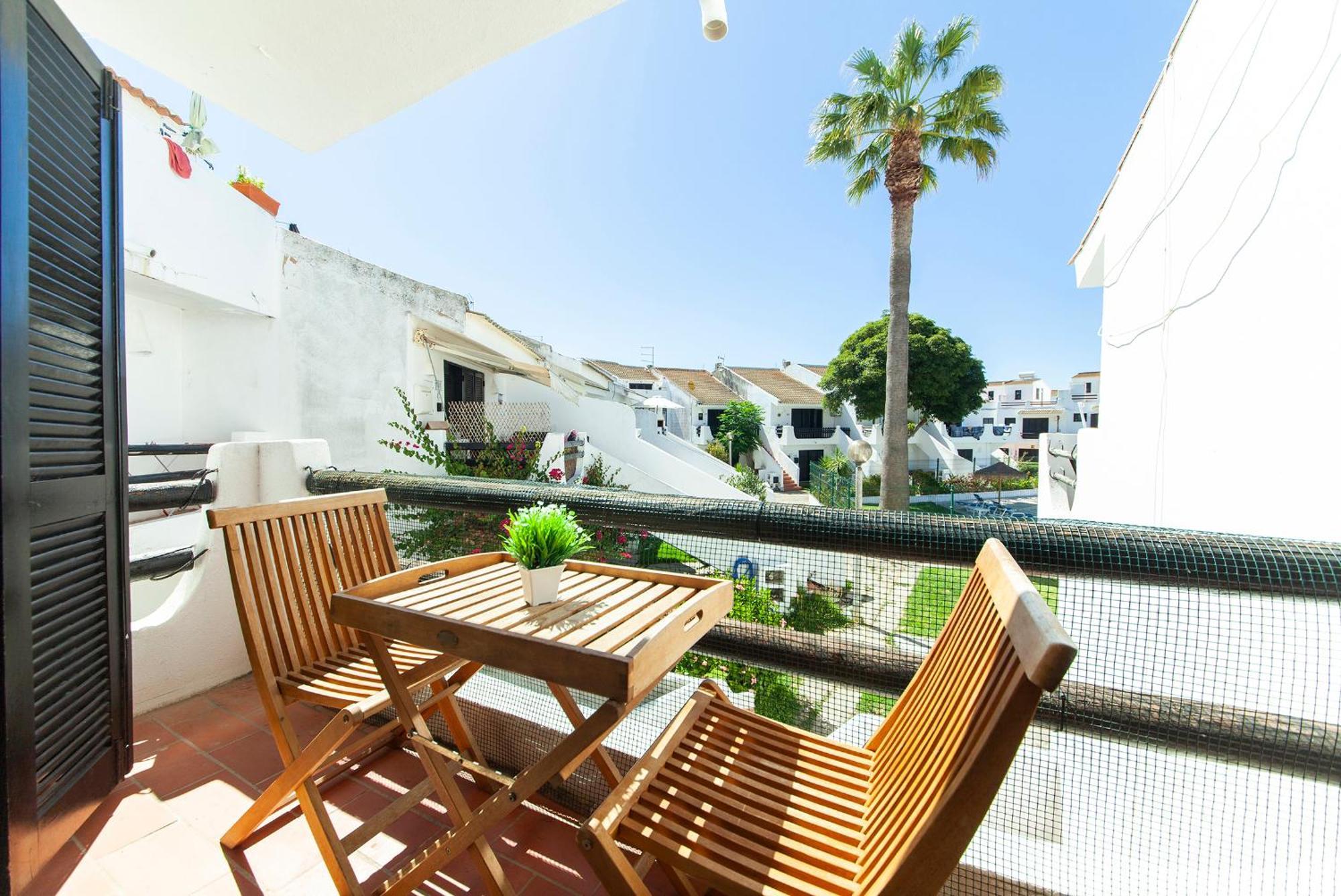 B12 - Pool And Sun Apartment لاغوس المظهر الخارجي الصورة